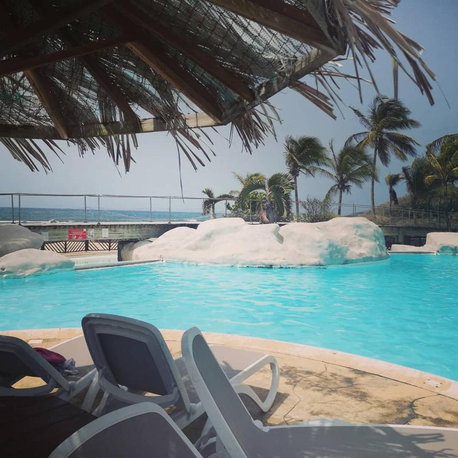 Studio Vue Mer Piscine Plage Kaz Punch Manganao Chez Julie Saint-Francois  Exteriér fotografie